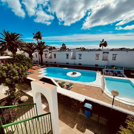 Apartment Relaxing Upper Floor Apartment- Exclusive Complex. Los Pocillos