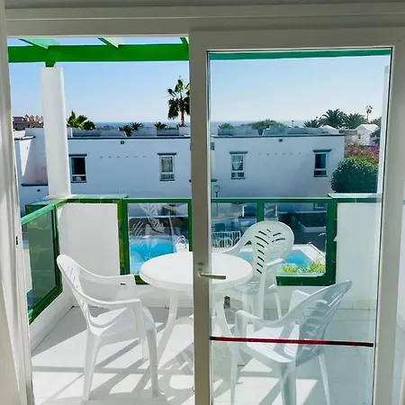 Relaxing Upper Floor Apartment- Exclusive Complex.