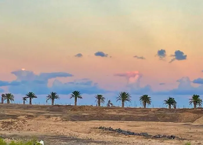 דירה Relaxing Upper Floor Apartment- Exclusive Complex.